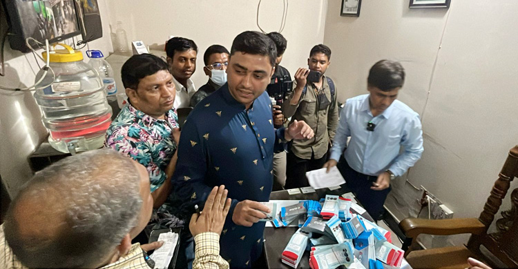 স্বস্তির ঈদযাত্রায় অস্বস্তি ‘অতিরিক্ত ভাড়া’, হানিফ ও জোনাকি পরিবহনকে জরিমানা